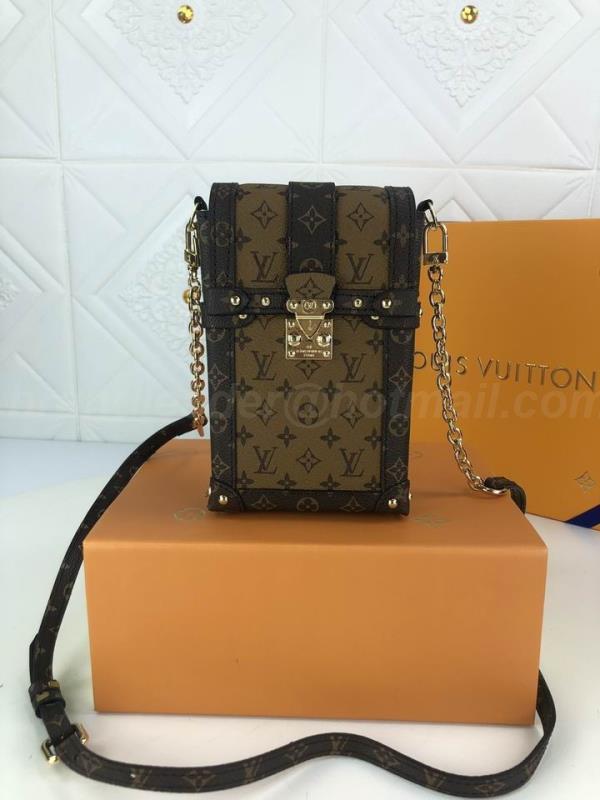 Louis Vuitton Handbags 176